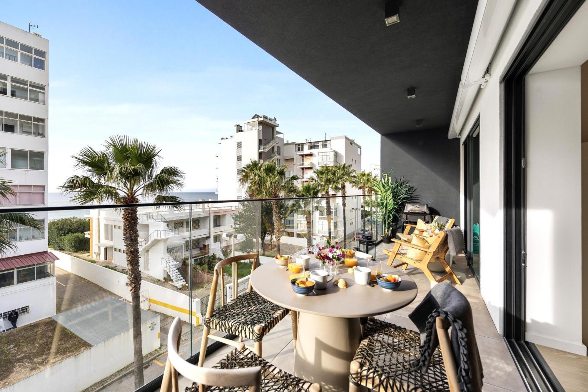 קווארטיירה Stylish Modern Beachside Apartment With Pool & Seaview מראה חיצוני תמונה